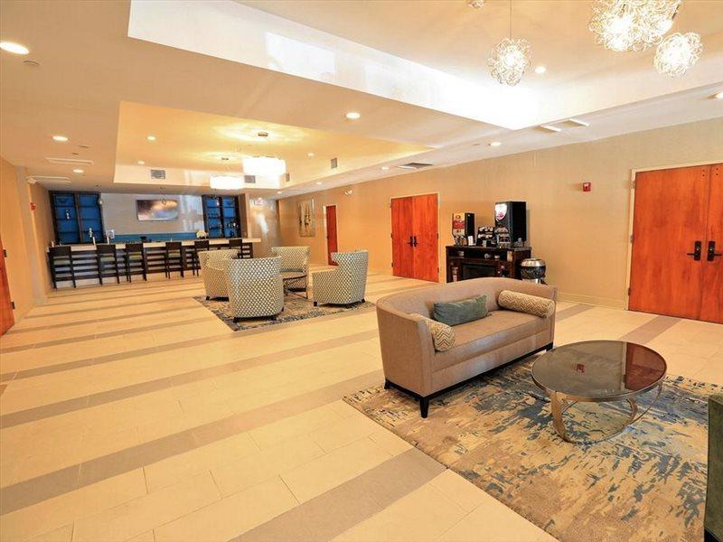 Hotel Wyndham Garden Kenosha Exterior foto