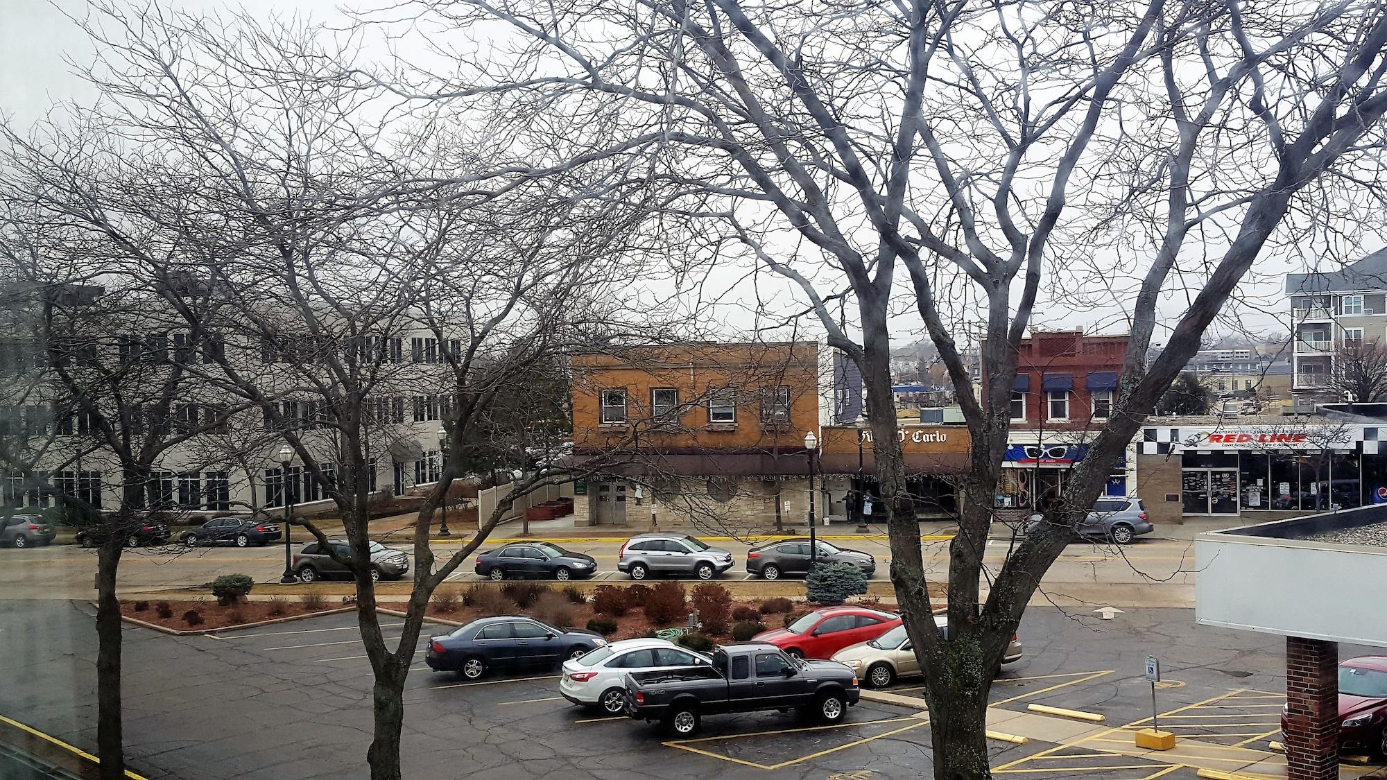 Hotel Wyndham Garden Kenosha Exterior foto