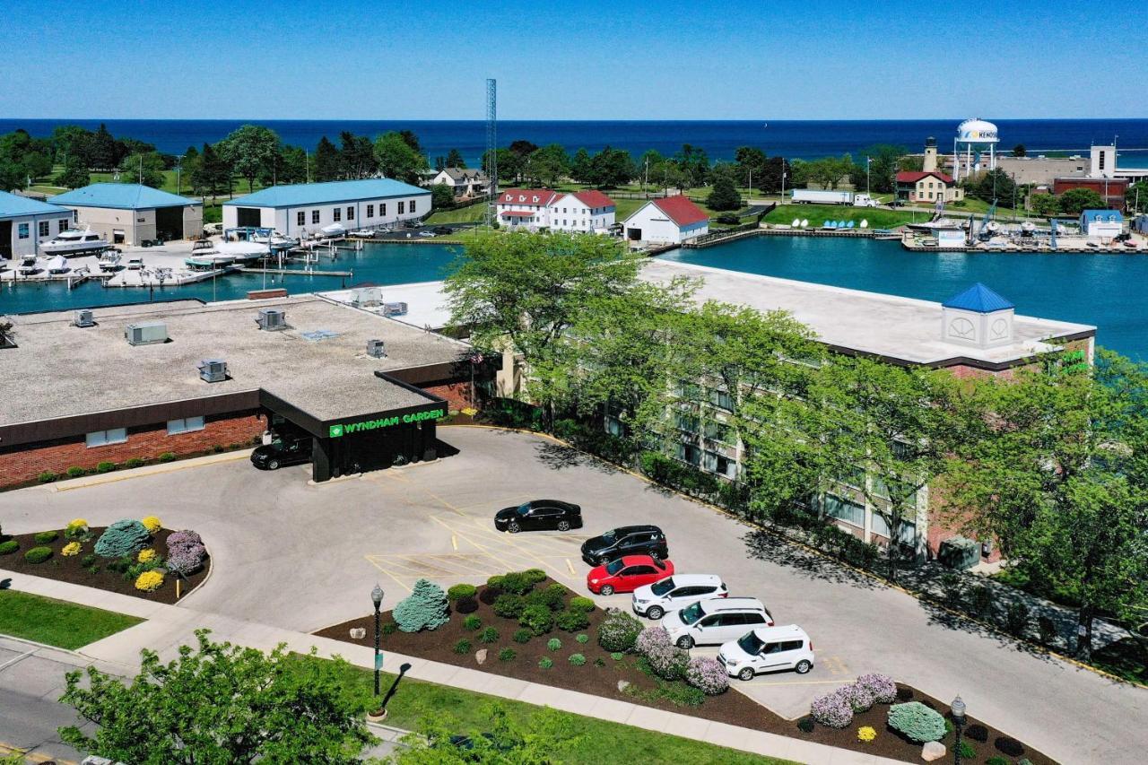 Hotel Wyndham Garden Kenosha Exterior foto