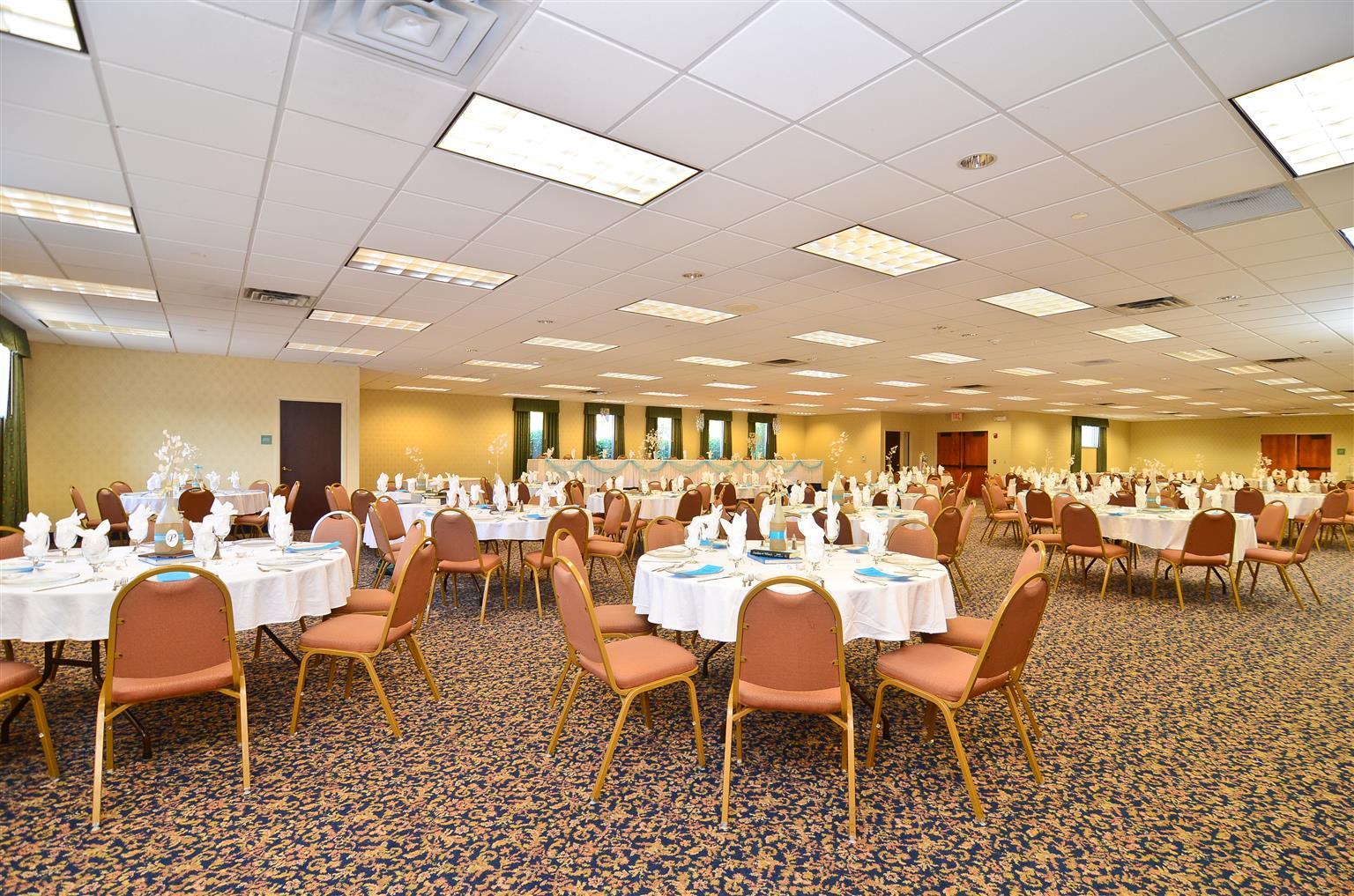 Hotel Wyndham Garden Kenosha Restaurant foto