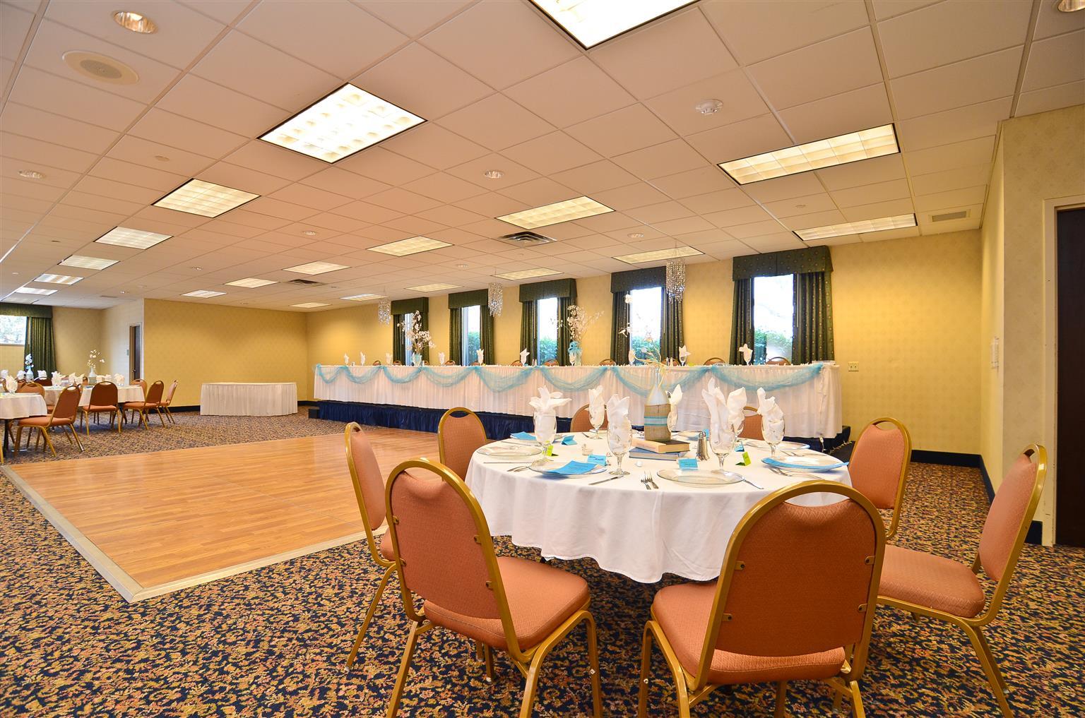 Hotel Wyndham Garden Kenosha Restaurant foto