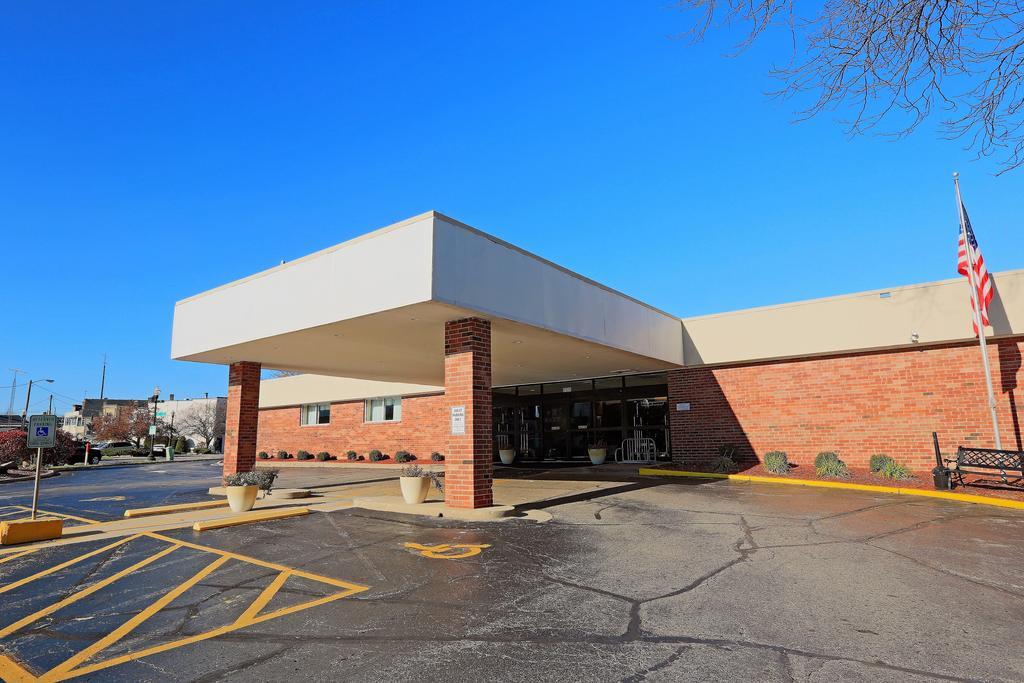 Hotel Wyndham Garden Kenosha Exterior foto