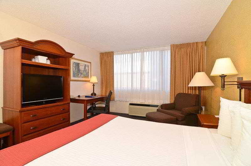 Hotel Wyndham Garden Kenosha Exterior foto