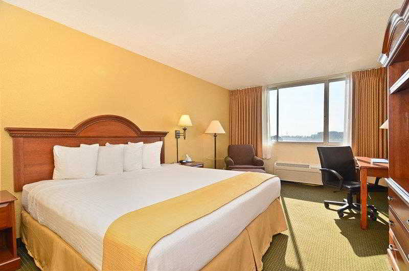 Hotel Wyndham Garden Kenosha Exterior foto