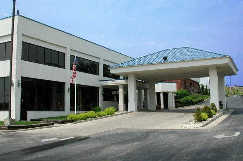 Hotel Wyndham Garden Kenosha Exterior foto
